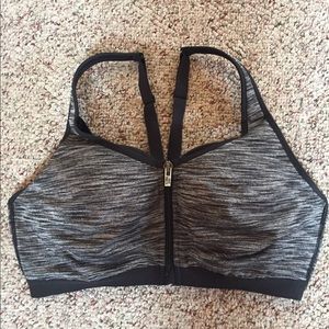 Victoria Secret Sports Bra 36D